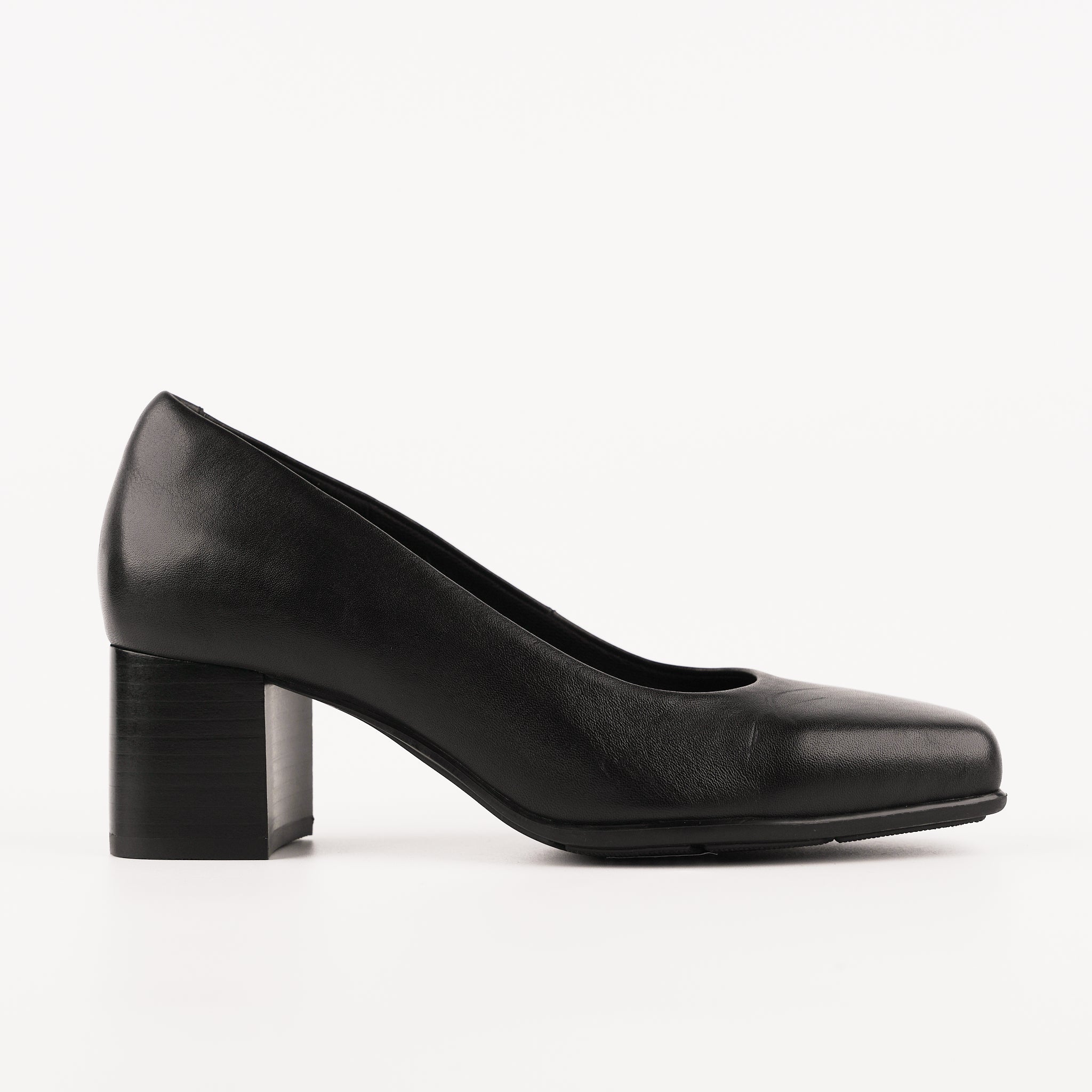 Shops black court heels