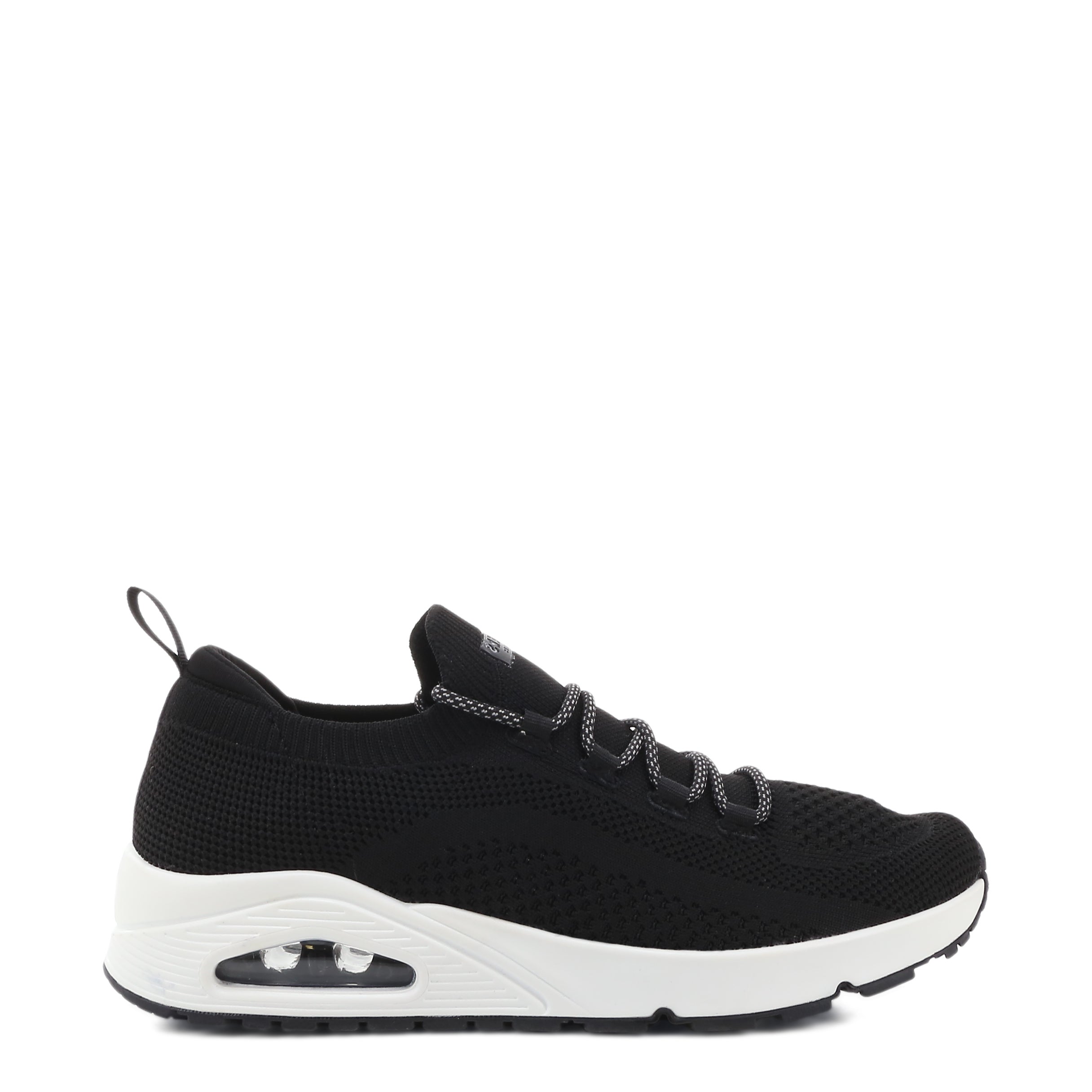 Black fashion sketchers sneakers