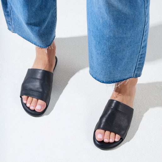 Paradise Leather Slides | Black | Womens Flat sandals